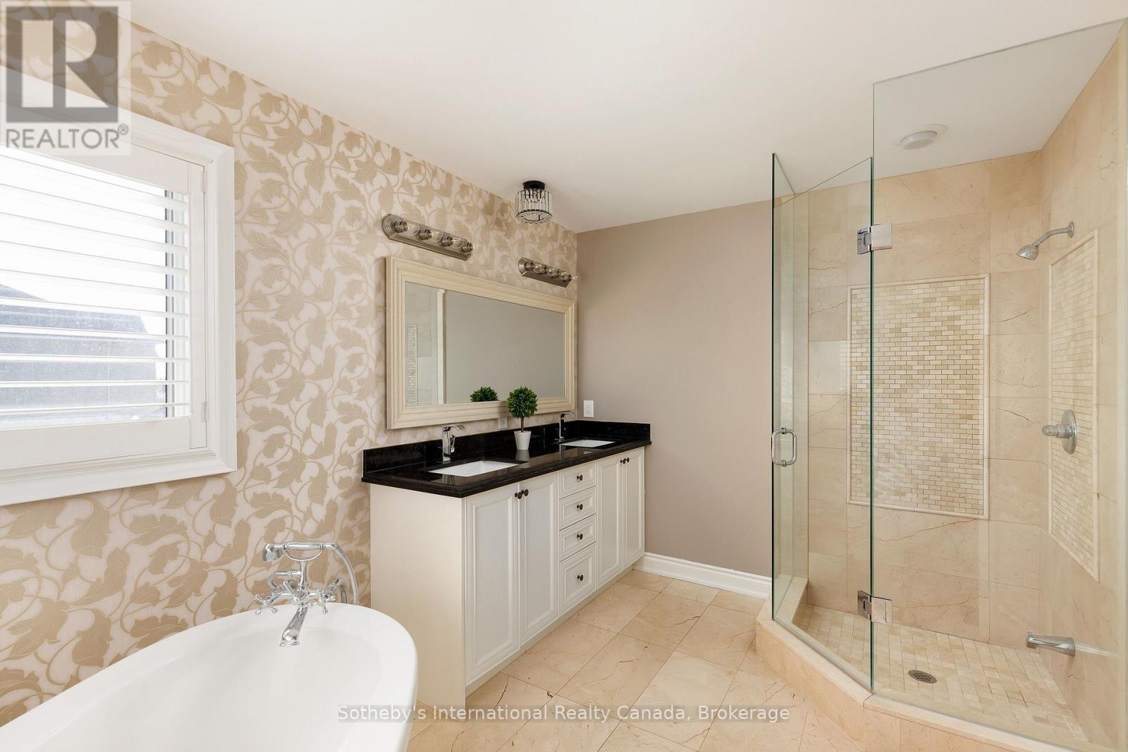 13905 KENNEDY ROAD - 34