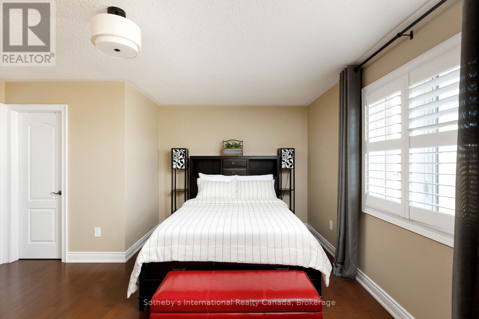 13905 KENNEDY ROAD - 37
