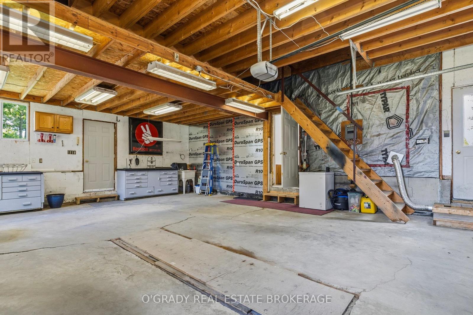144 OSBORNE ROAD - 38