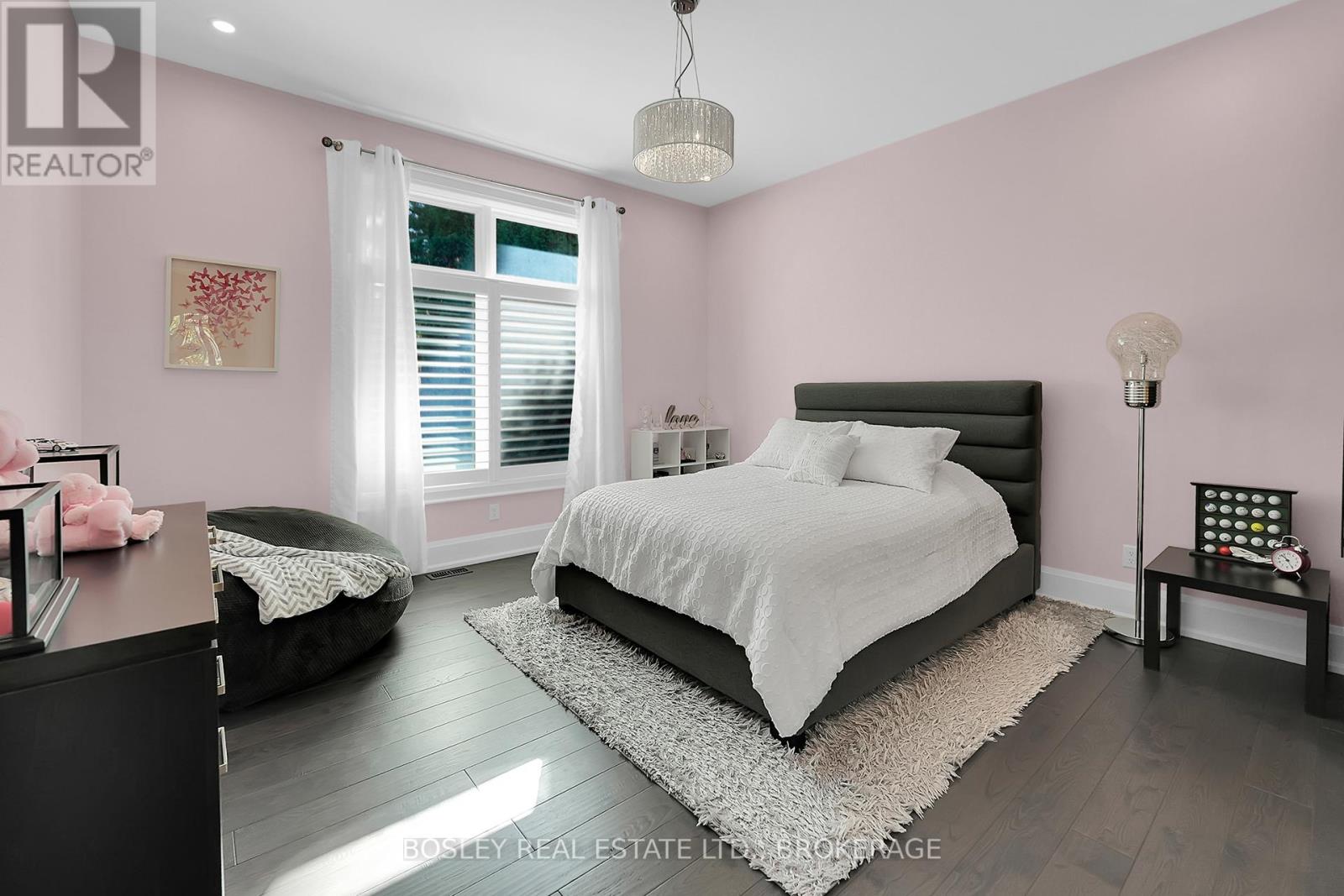 94 TERRENCE PARK DRIVE - 32