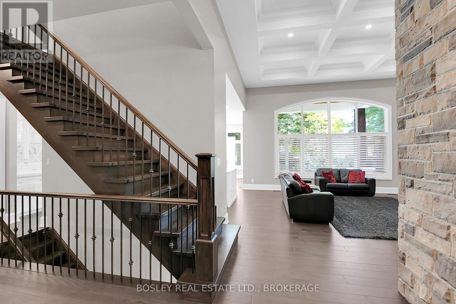 94 TERRENCE PARK DRIVE - 33