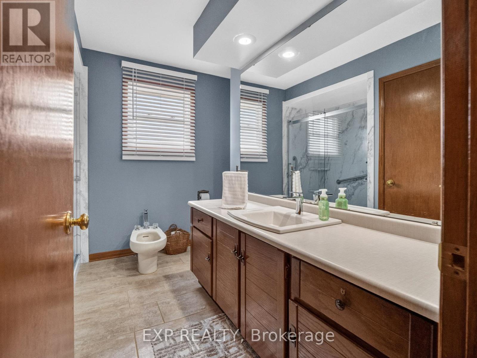 38 CAPRI STREET - 19