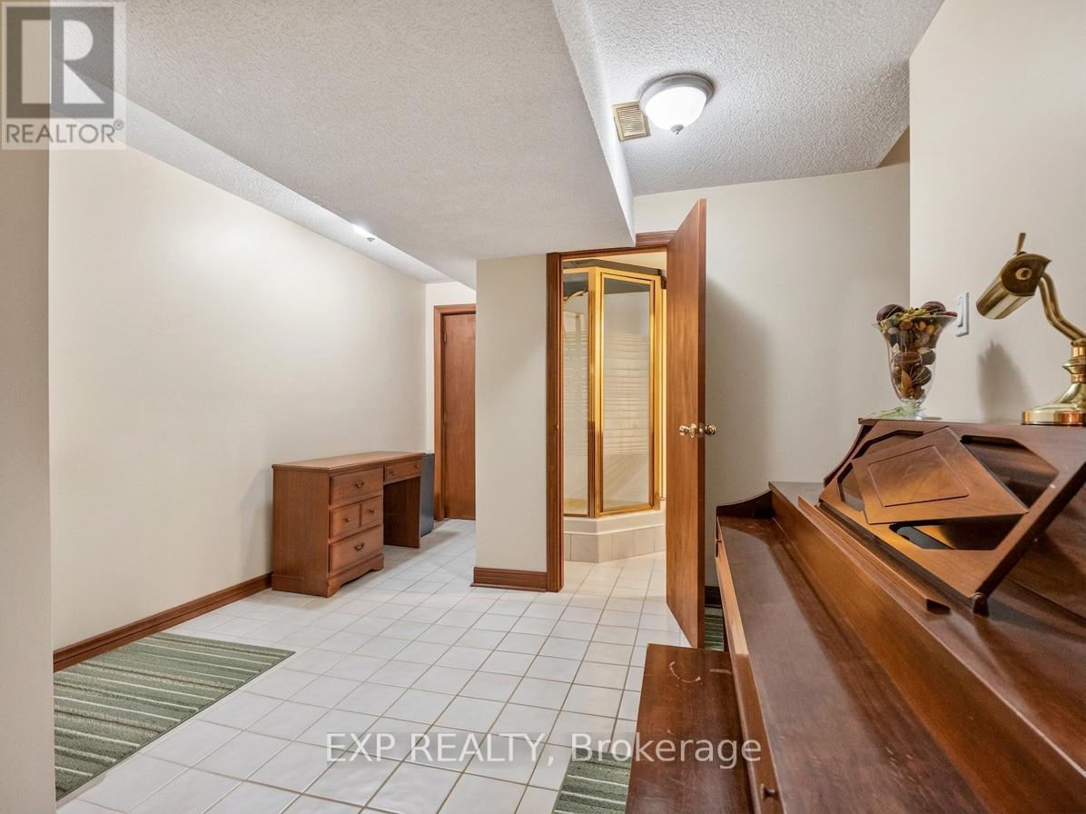 38 CAPRI STREET - 28