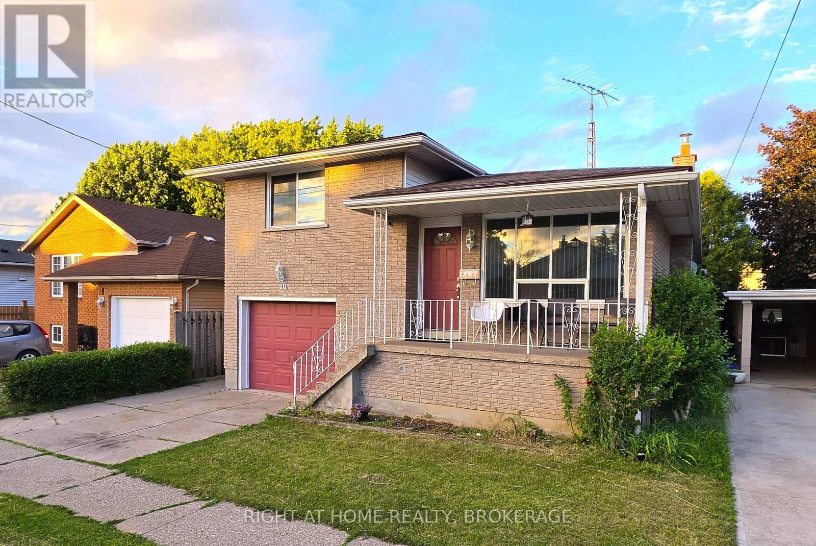 20 AUGUSTA AVENUE - 1