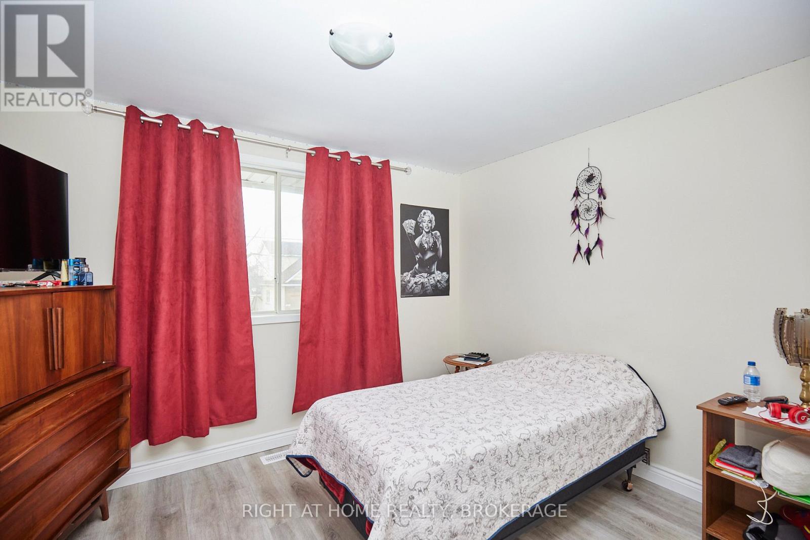 20 AUGUSTA AVENUE - 21