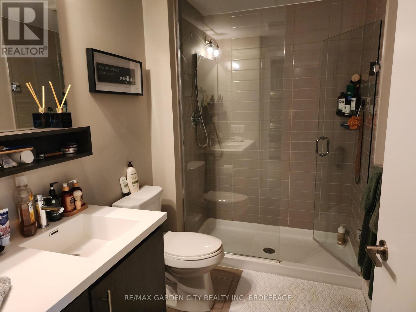 #206 10 ESPLANADE LANE - 9