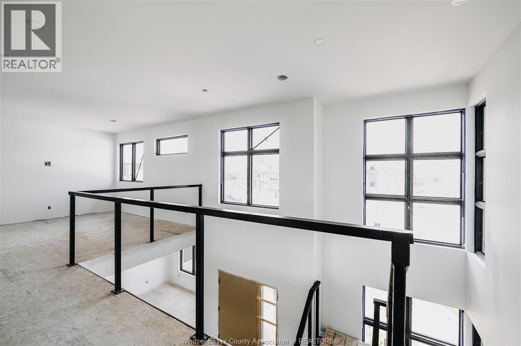 65 UNITY COURT - 13
