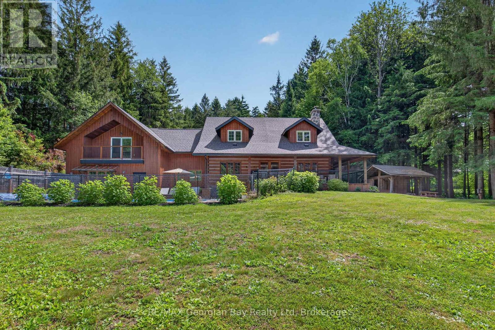 19 KINGFISHER CRESCENT - 38