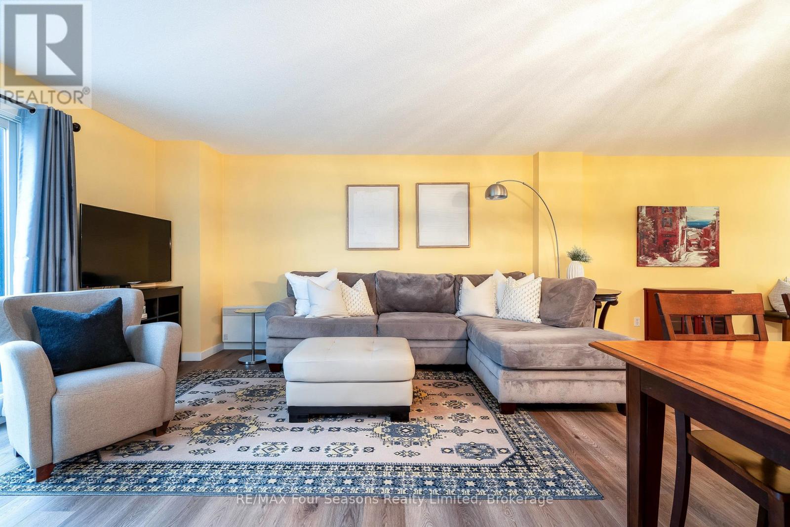 #17 44 TROTT BOULEVARD - 10