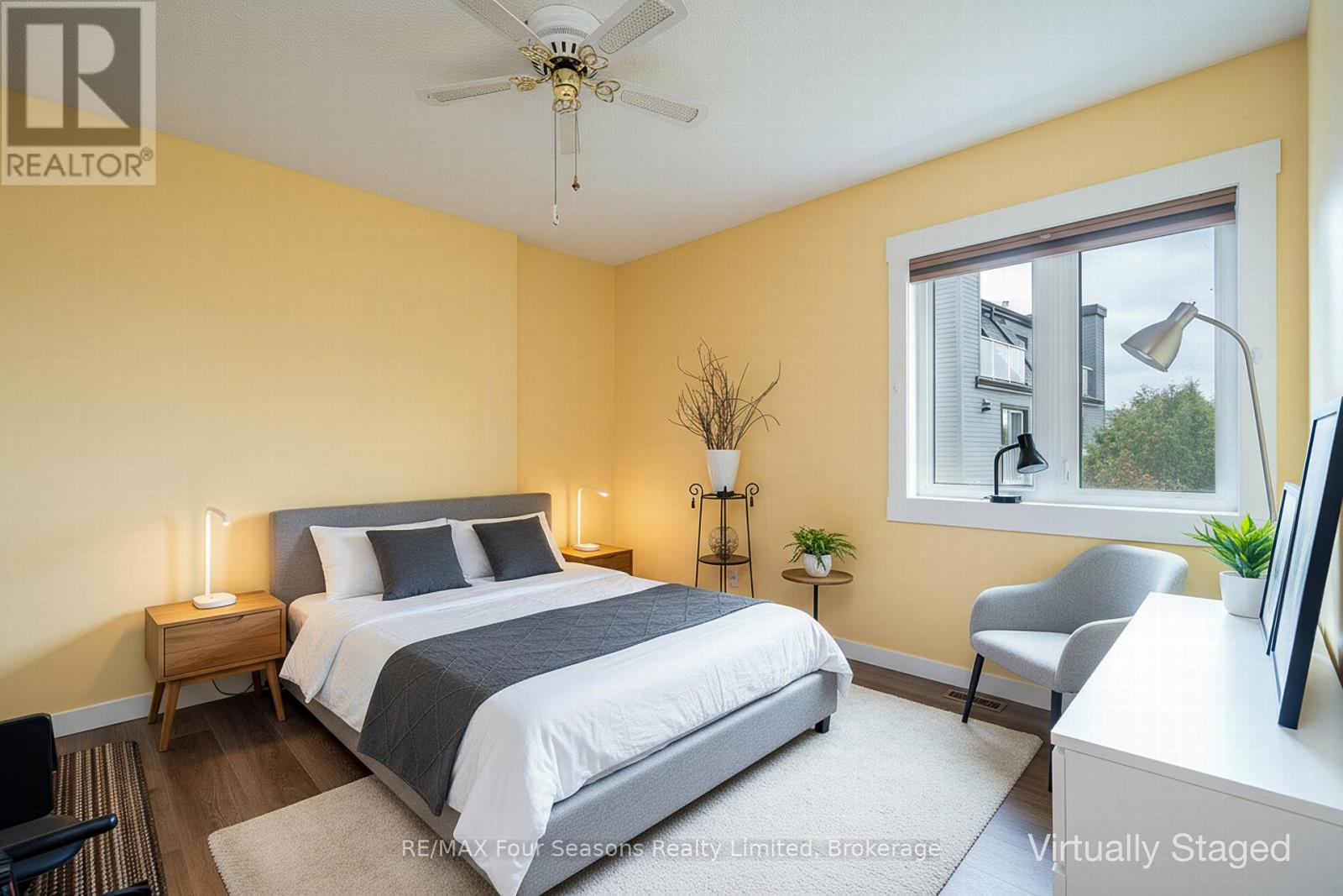 #17 44 TROTT BOULEVARD - 19