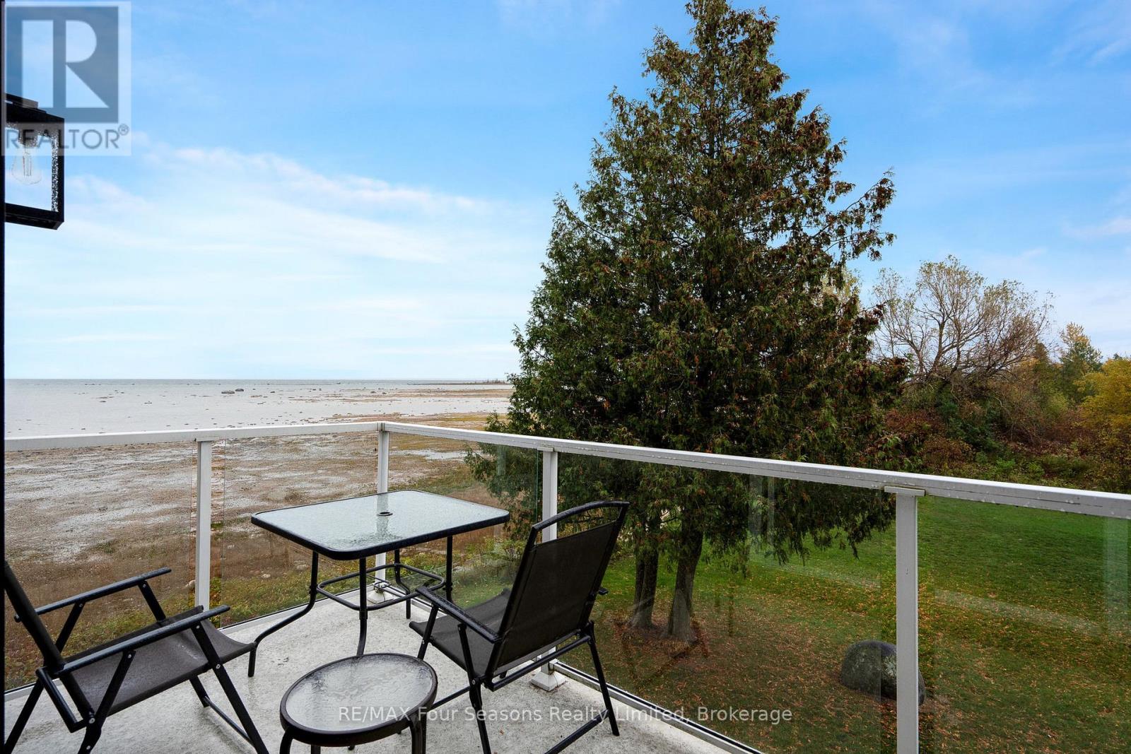 #17 44 TROTT BOULEVARD - 23