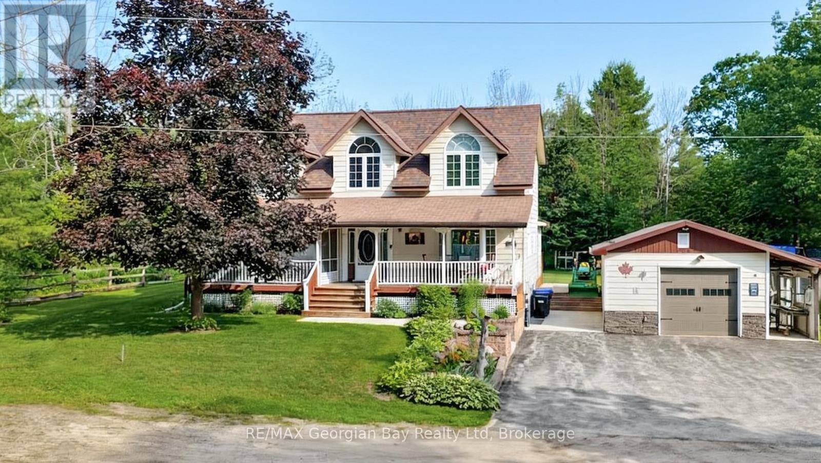 4 MOORE AVENUE - 1