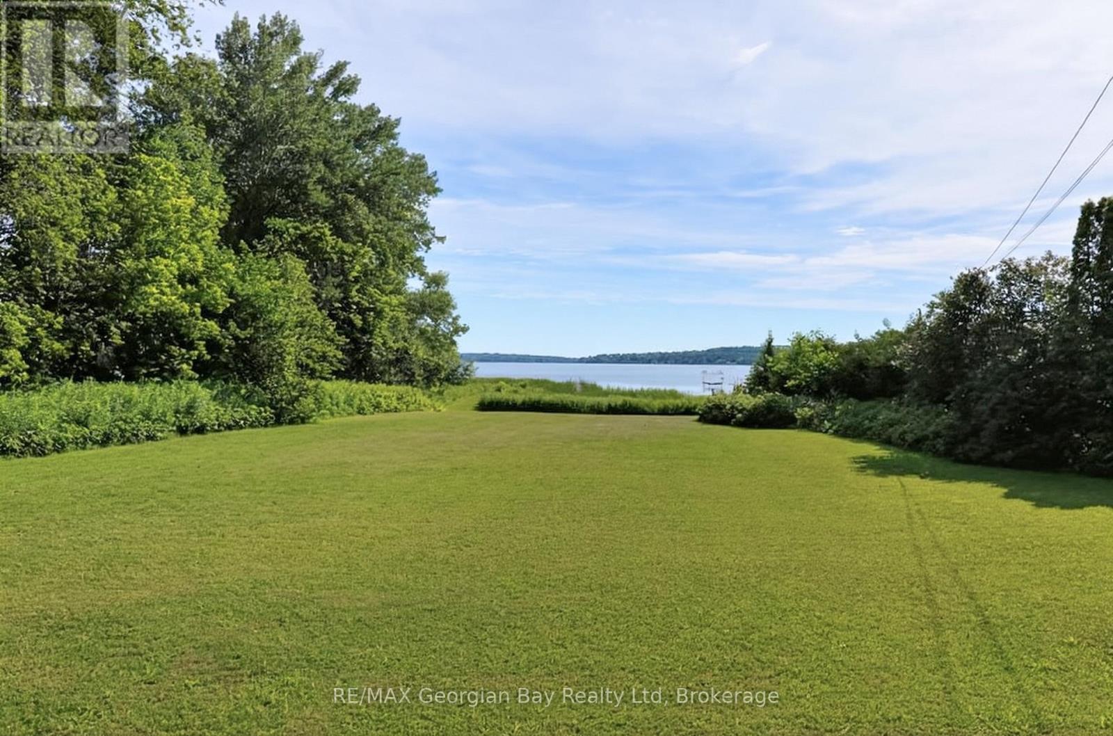 4 MOORE AVENUE - 44