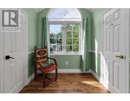 4 Moore Avenue, Tay, ON L0K2A0 Photo 22