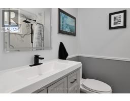 4 Moore Avenue, Tay, ON L0K2A0 Photo 23