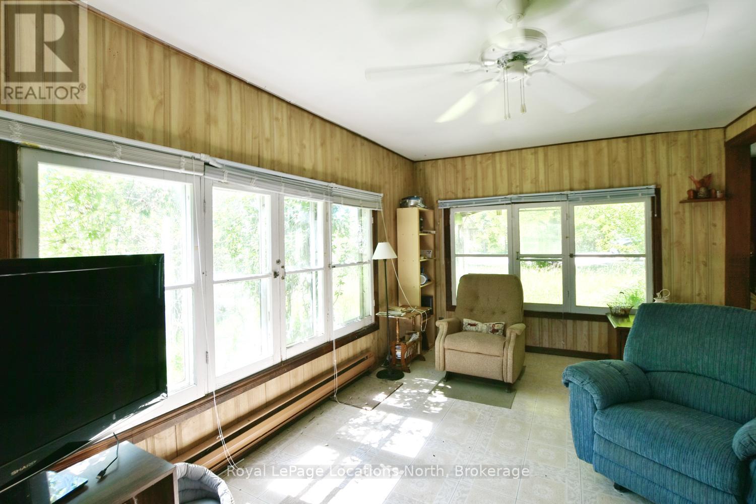 20 MARILYN AVENUE N - 15