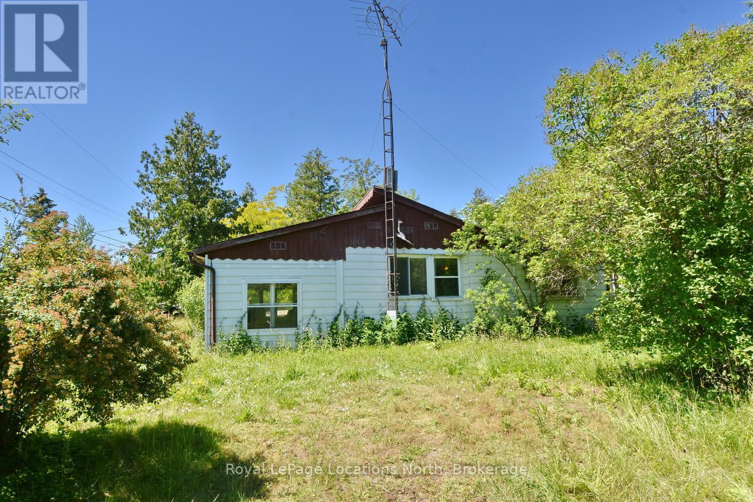 20 MARILYN AVENUE N - 22