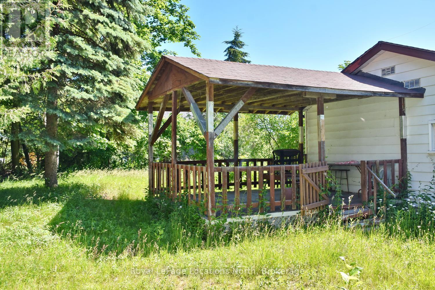 20 MARILYN AVENUE N - 23