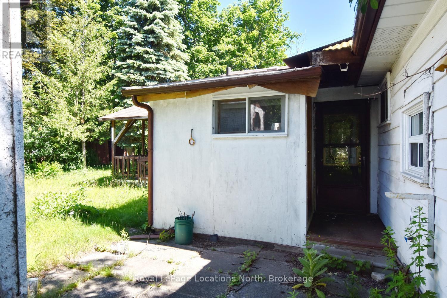 20 MARILYN AVENUE N - 30