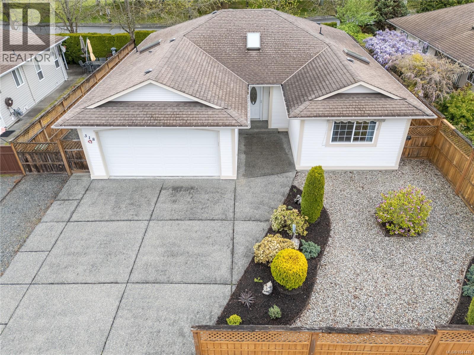 318 Clarkson Pl - 1