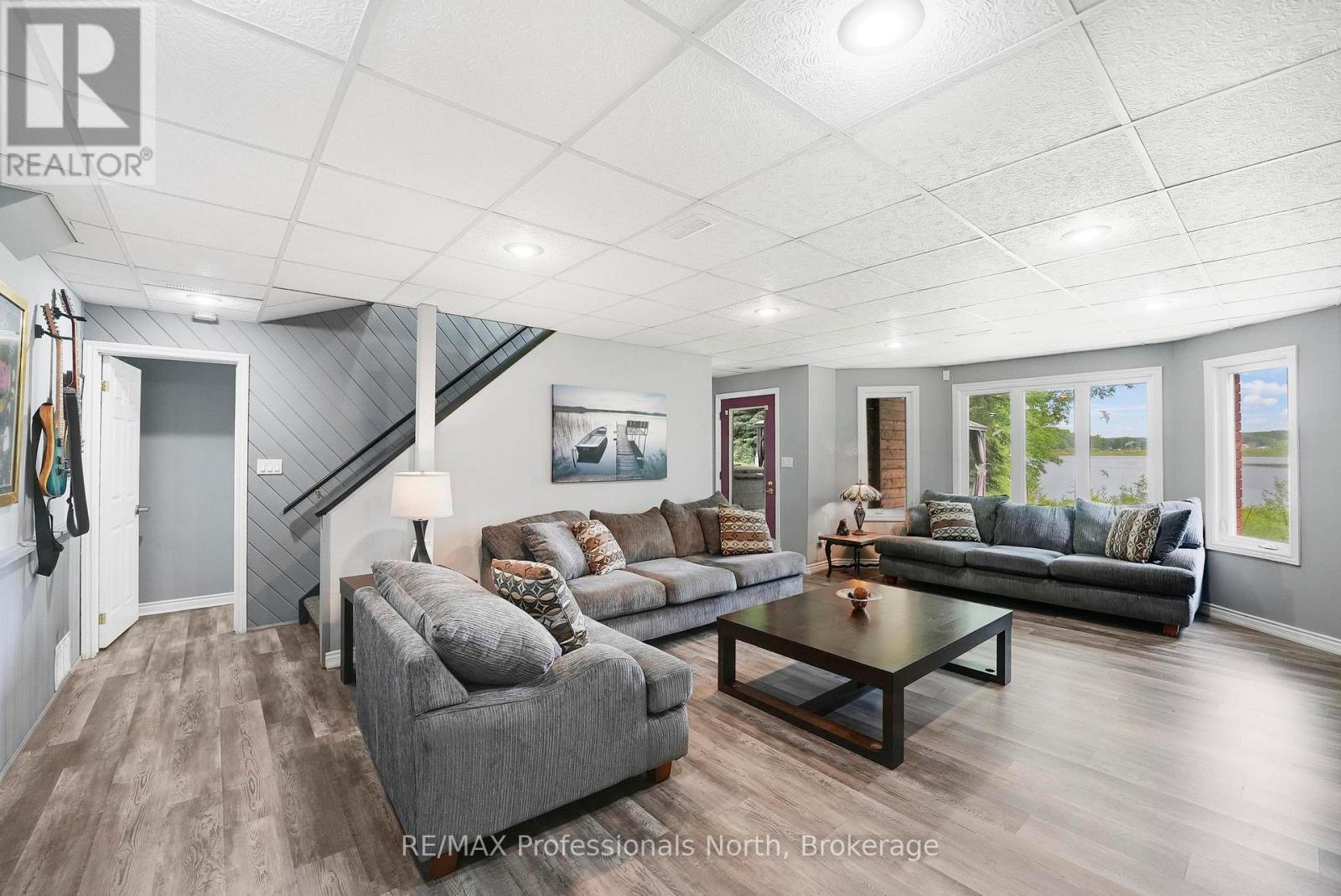 1187 WOODS ROAD - 28