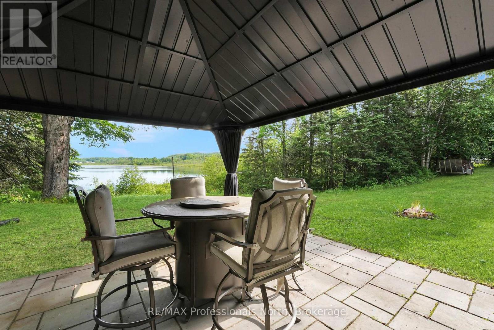 1187 WOODS ROAD - 42