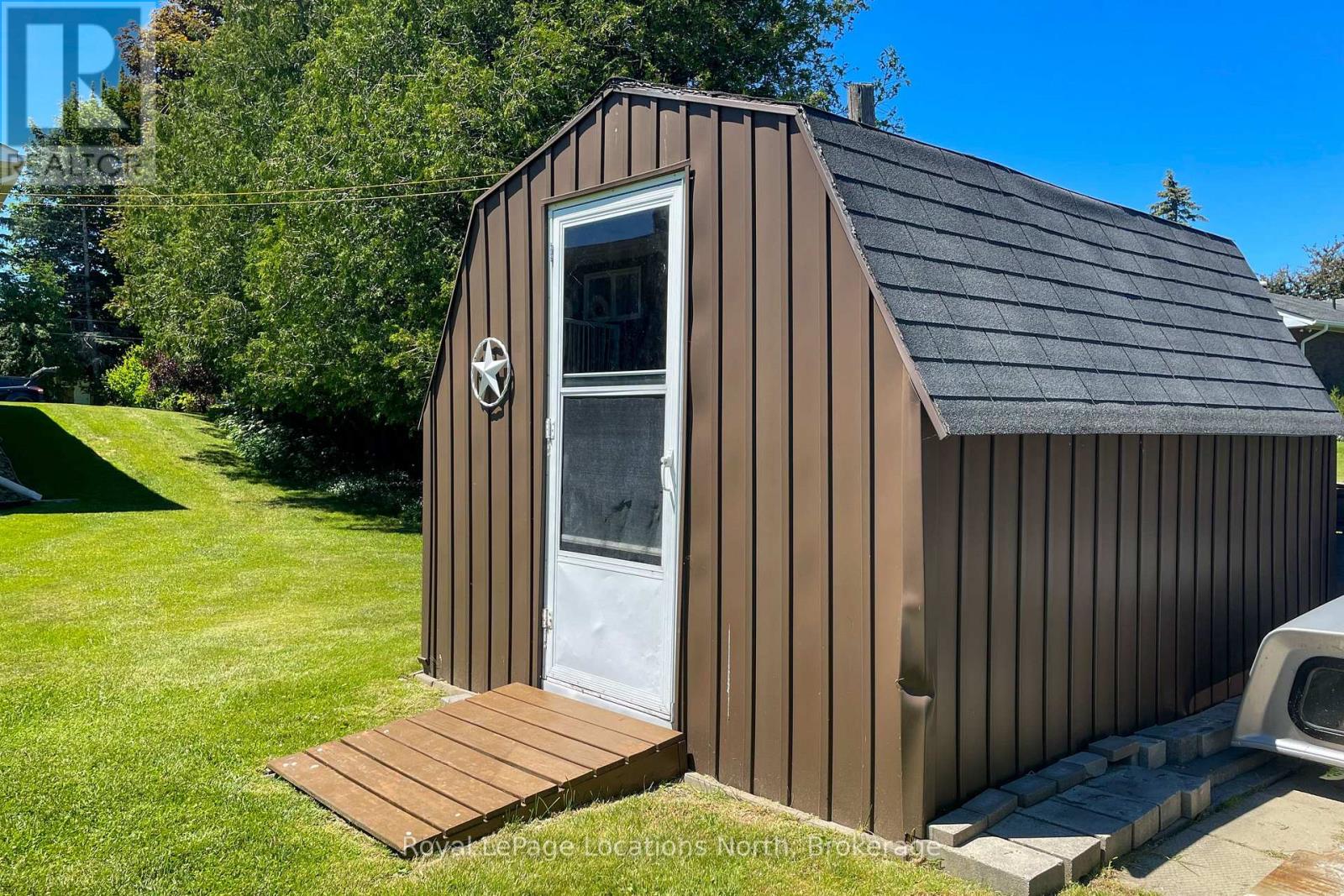 595 RIDGE ROAD - 6