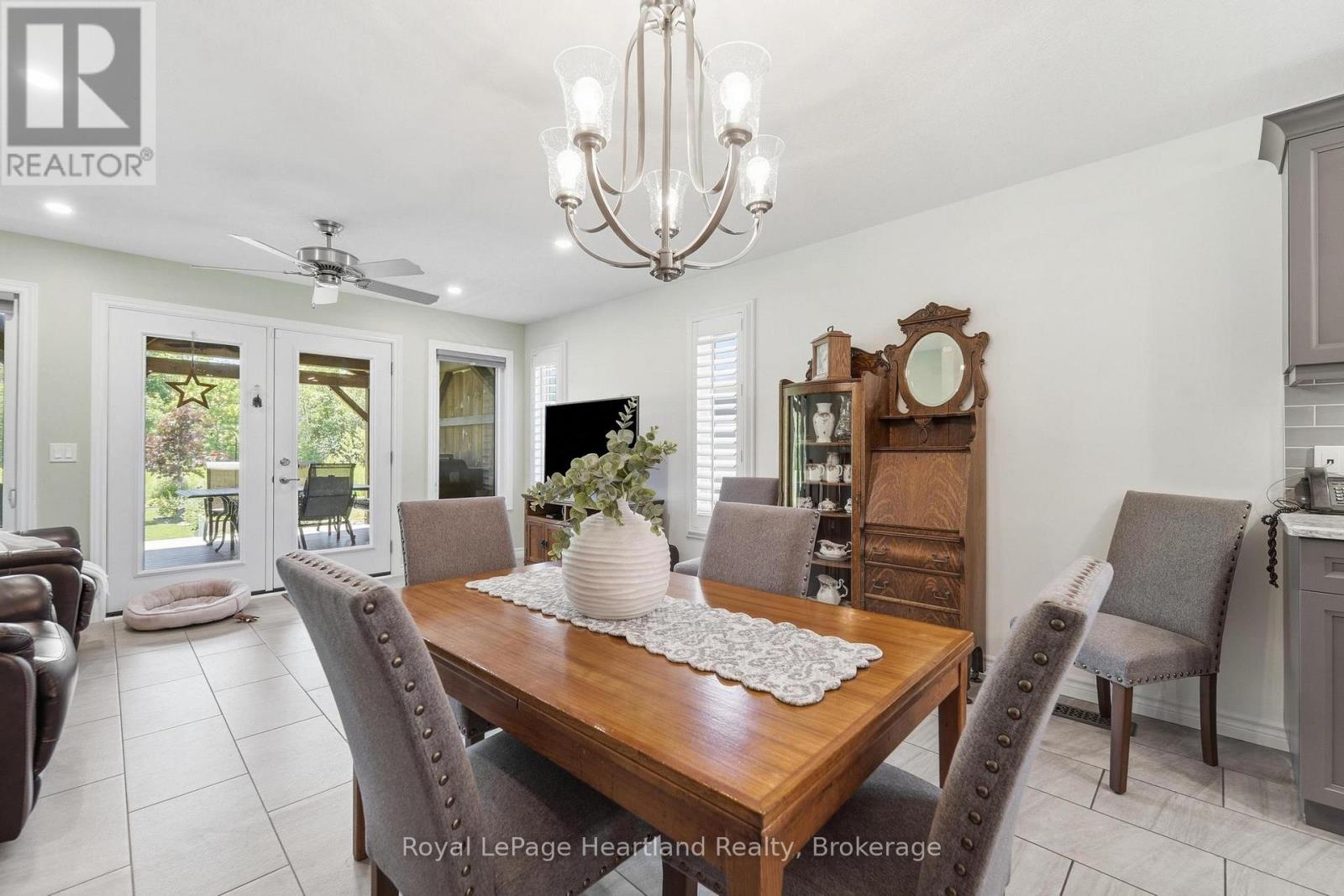 37 LAKE BREEZE DRIVE - Image 14