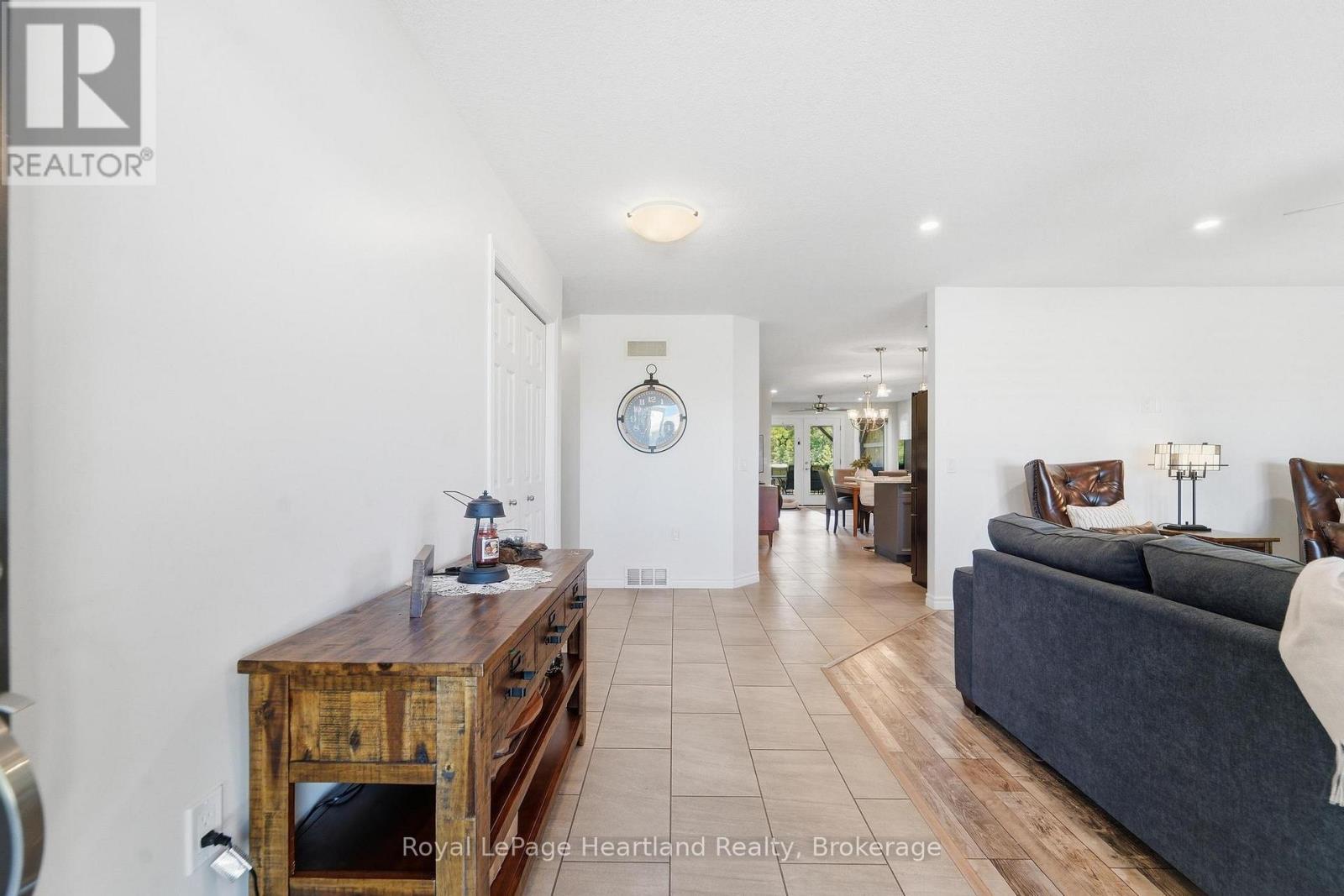 37 LAKE BREEZE DRIVE - Image 5