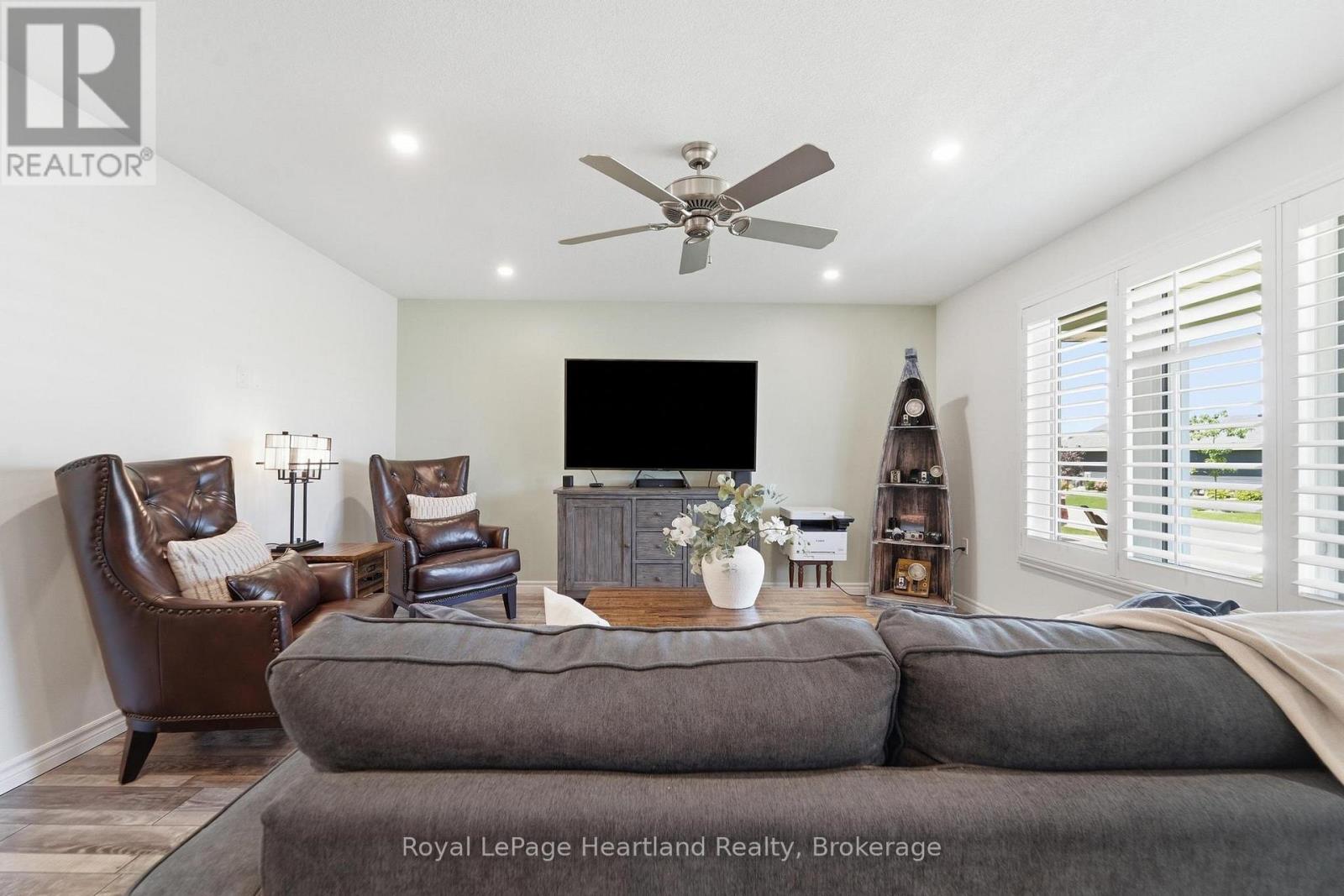37 LAKE BREEZE DRIVE - Image 7