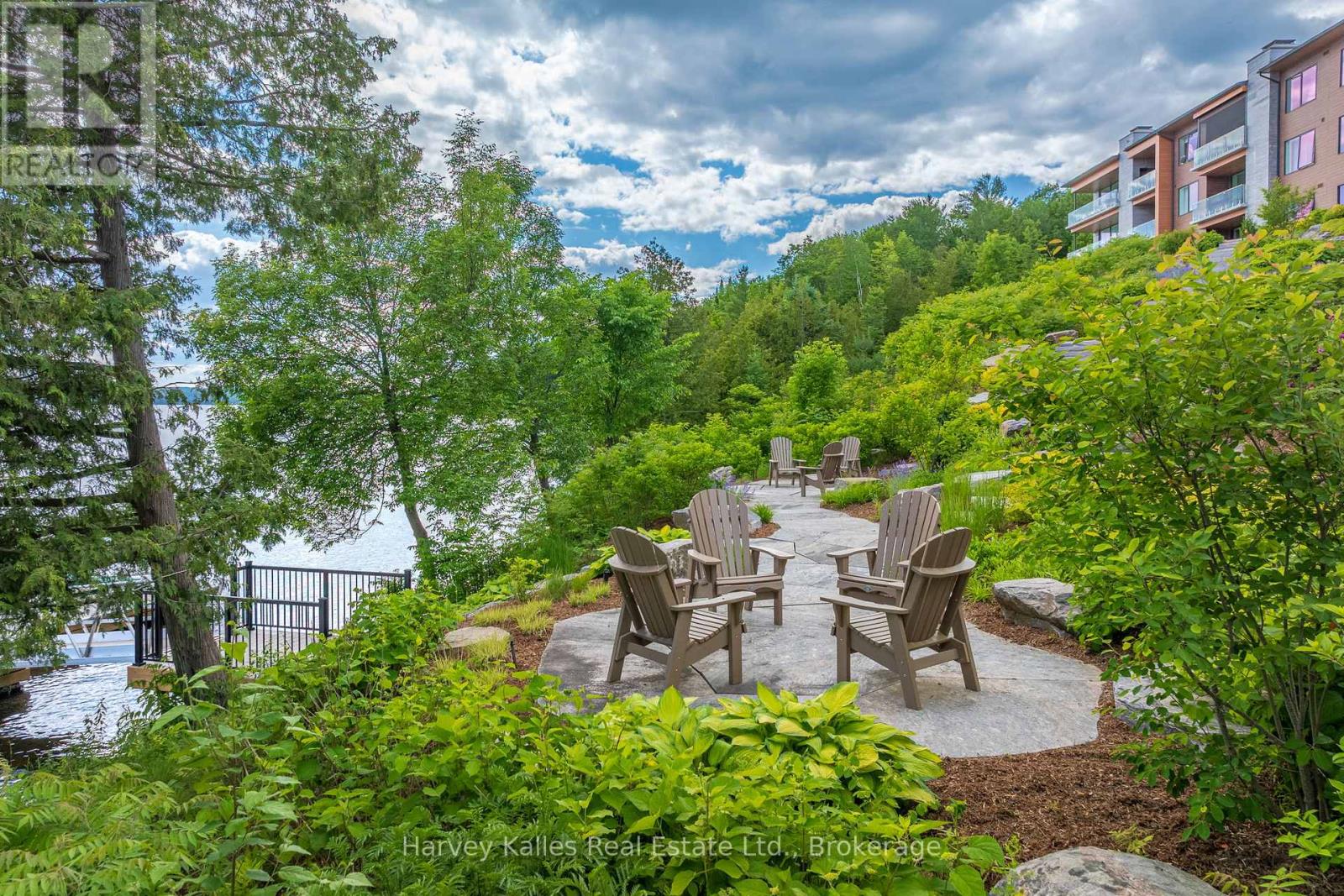 #306 727 GRANDVIEW DRIVE - 46