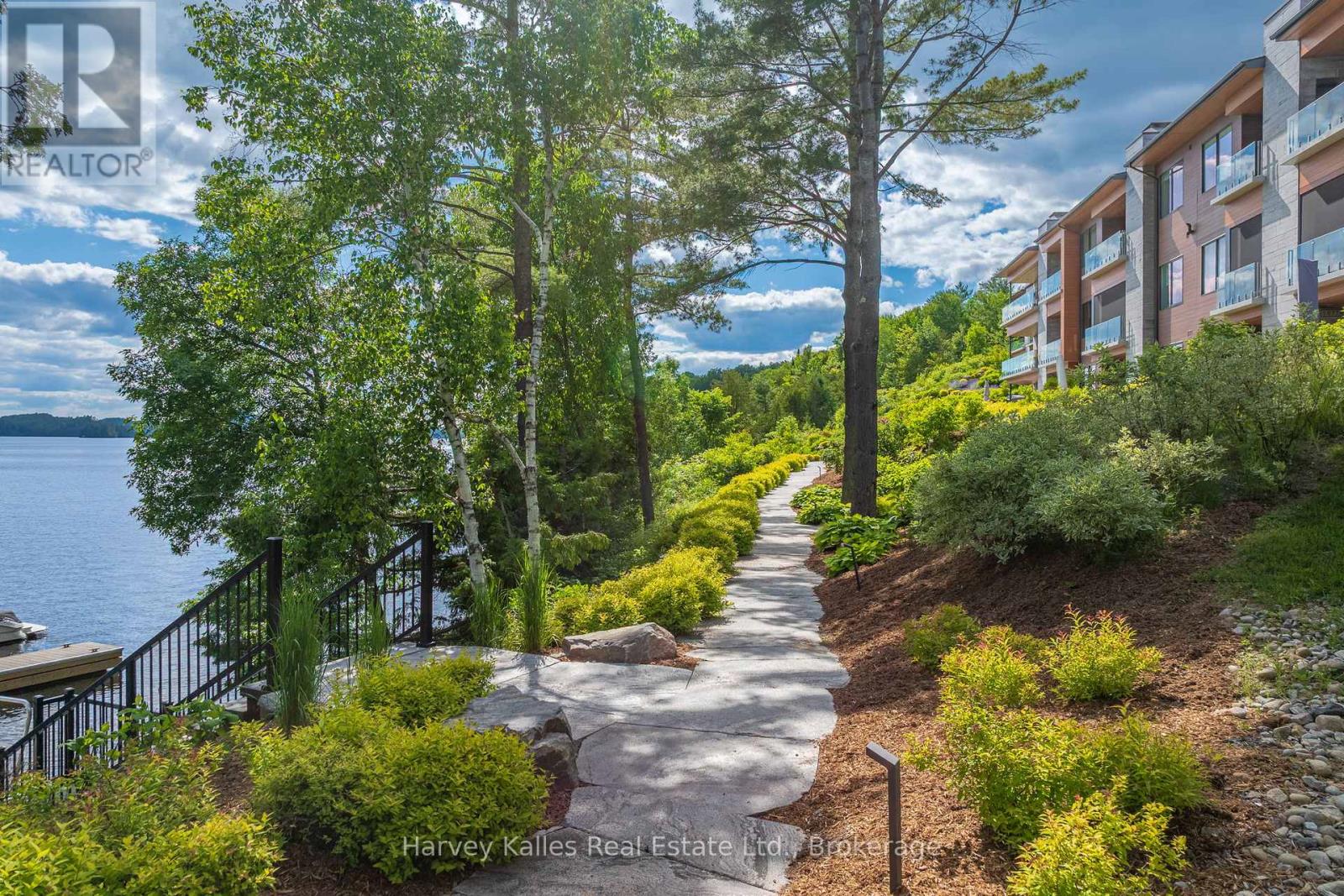 #306 727 GRANDVIEW DRIVE - 8