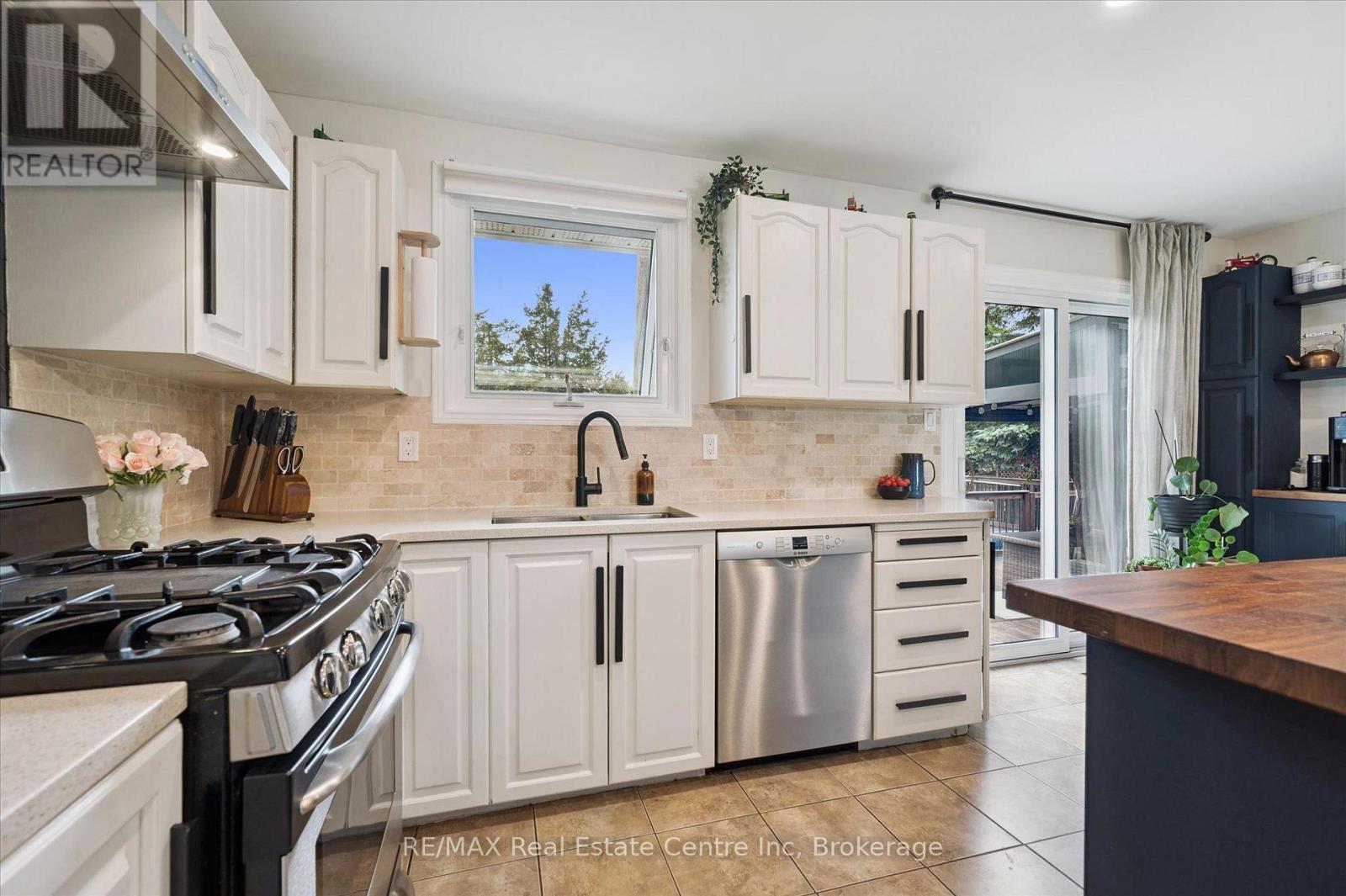 152 WELLINGTON ROAD 7 - 5