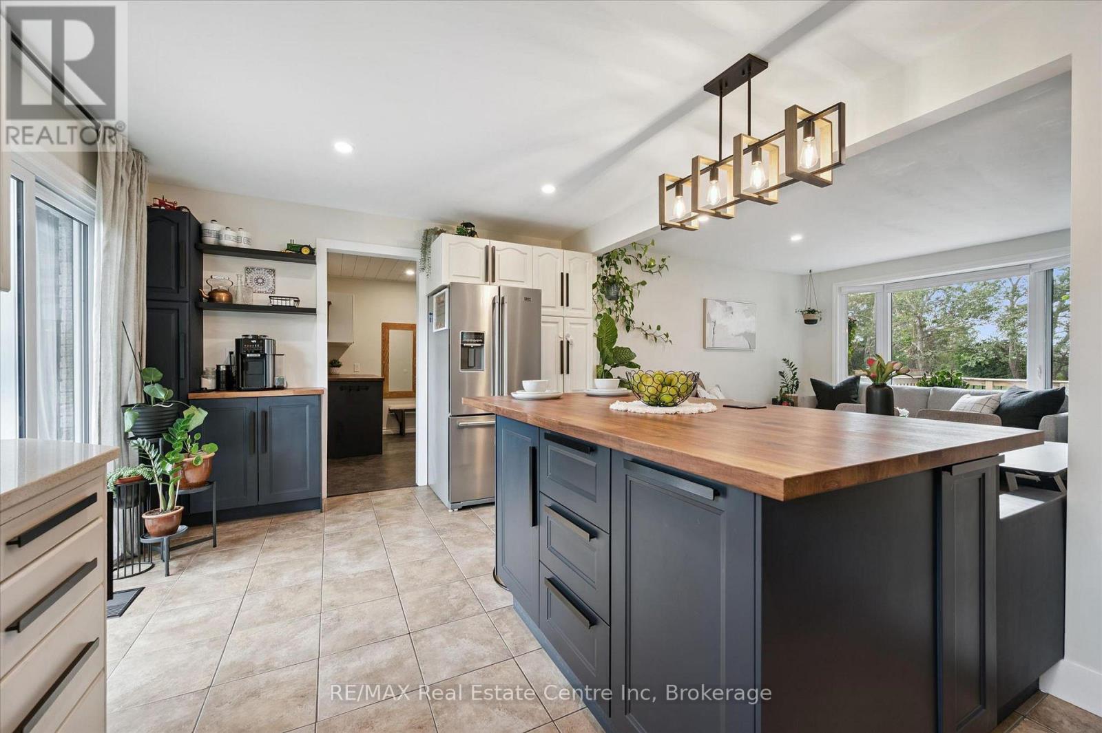 152 WELLINGTON ROAD 7 - 7
