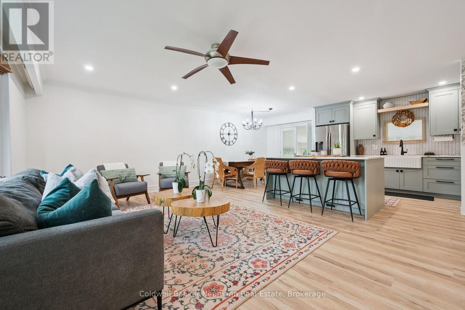 62 GLENBURNIE DRIVE - 4