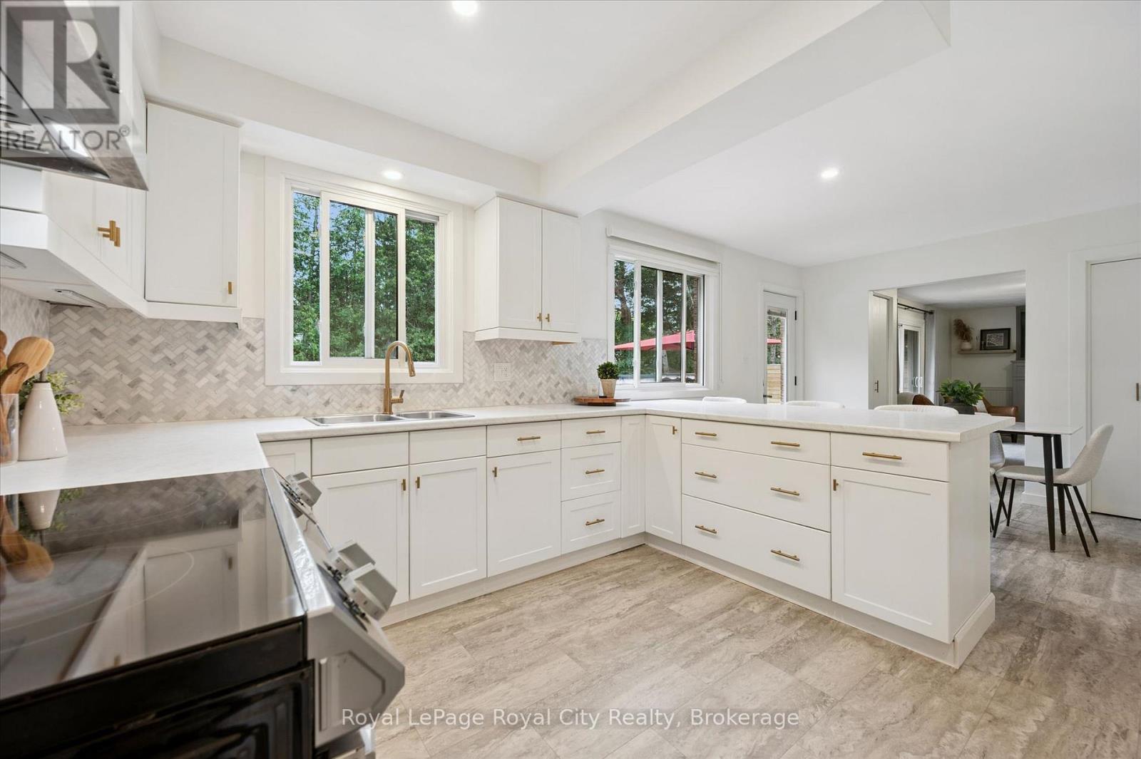 40 WALNUT DRIVE - 14