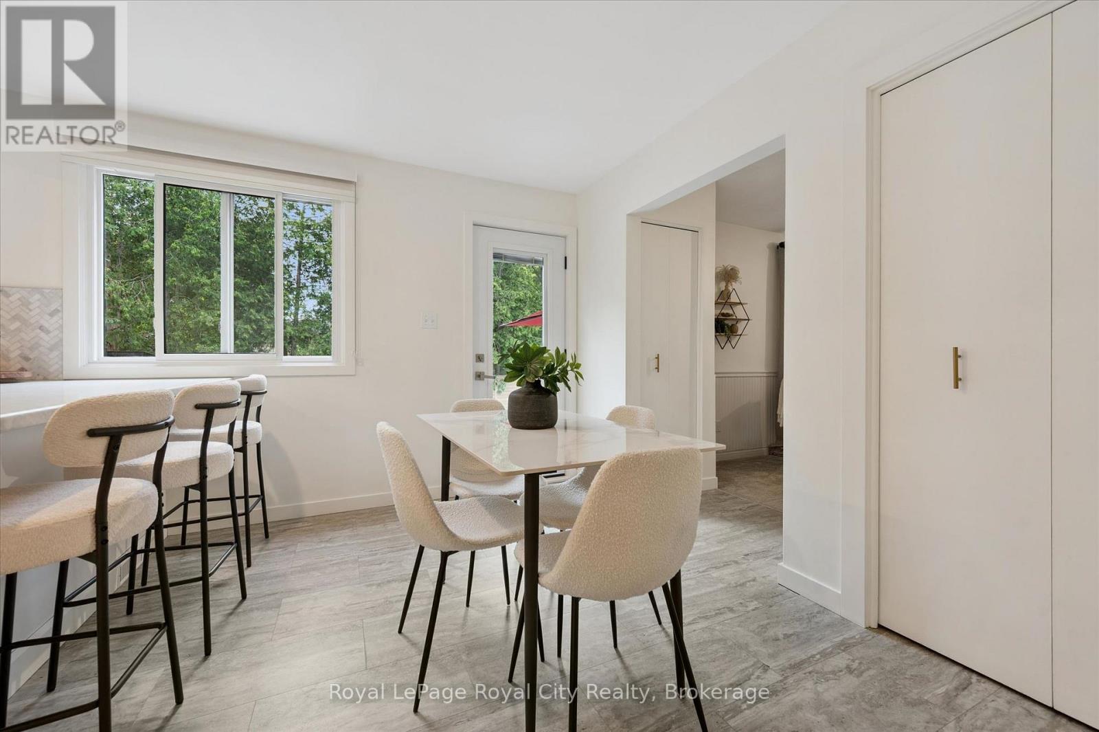 40 WALNUT DRIVE - 16