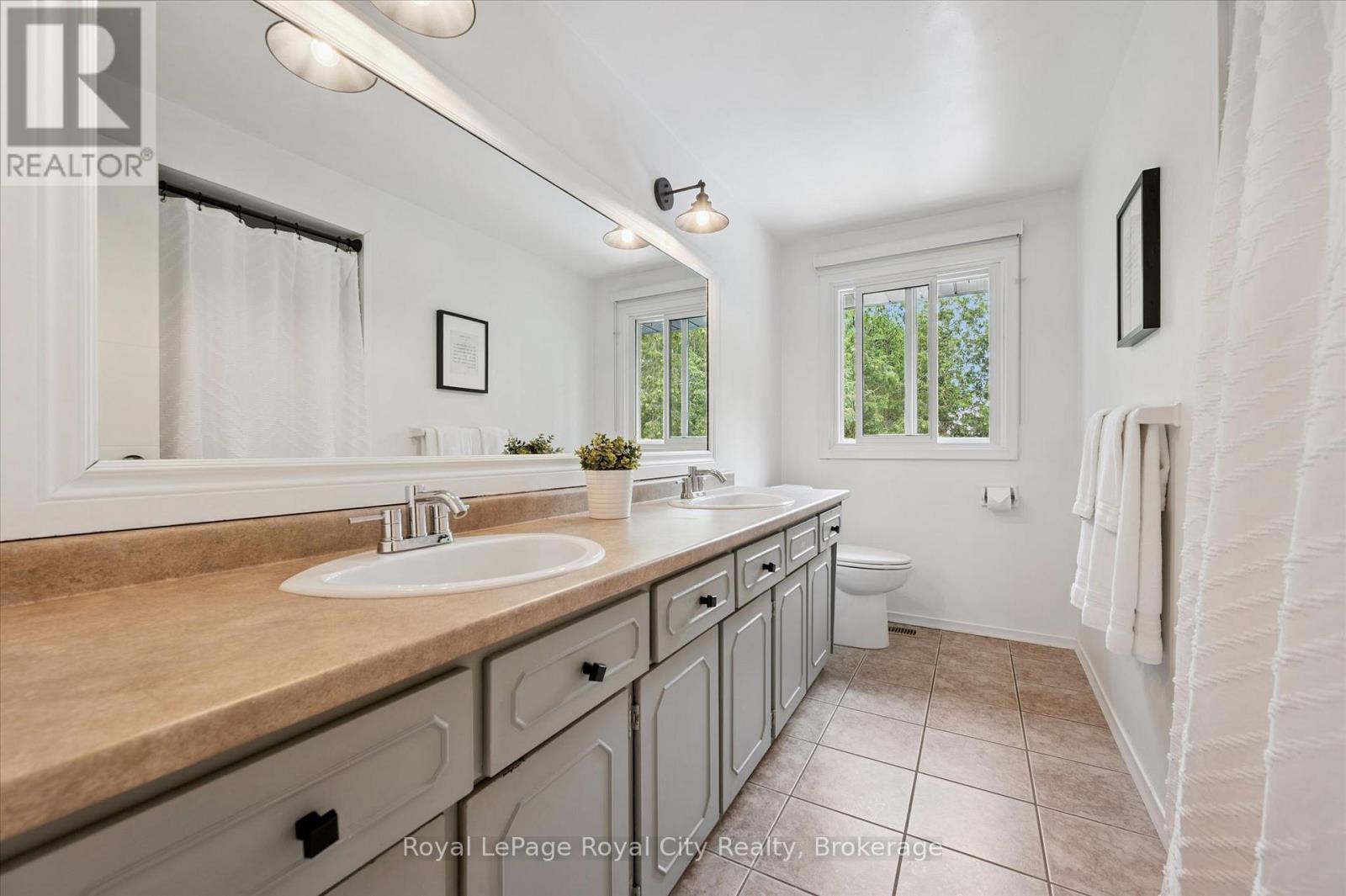 40 WALNUT DRIVE - 26