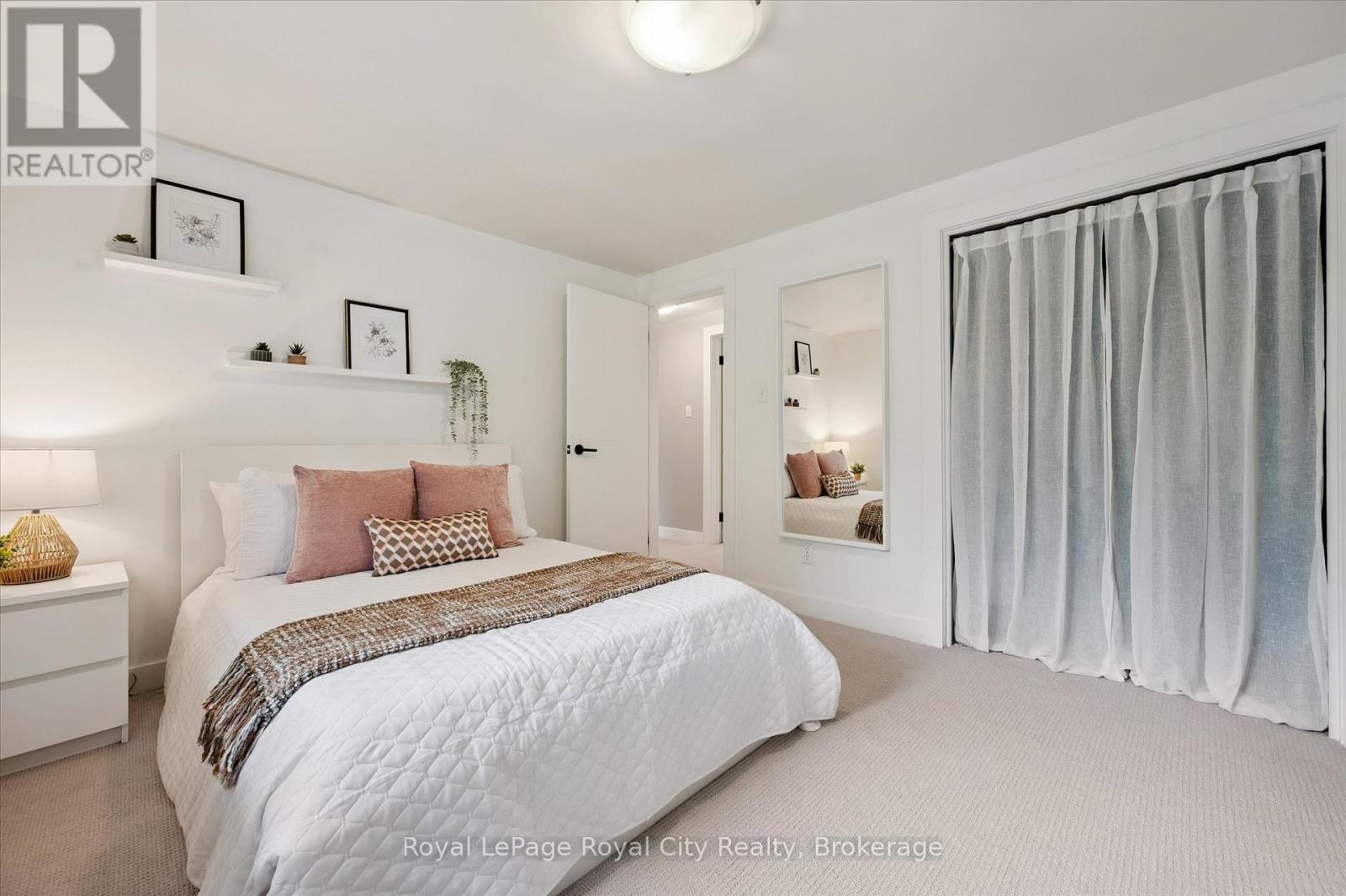 40 WALNUT DRIVE - 32