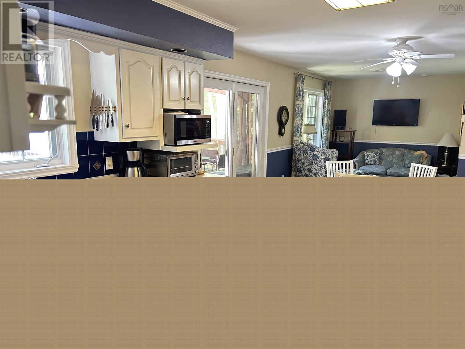 6 Ainsley Court - 9