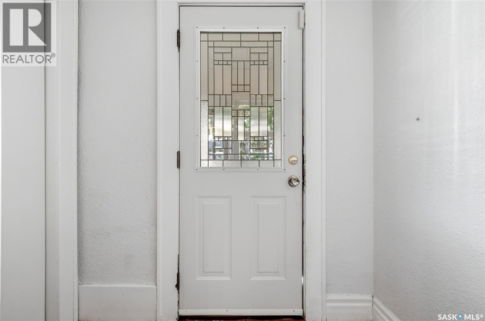 2917 Robinson STREET - 3