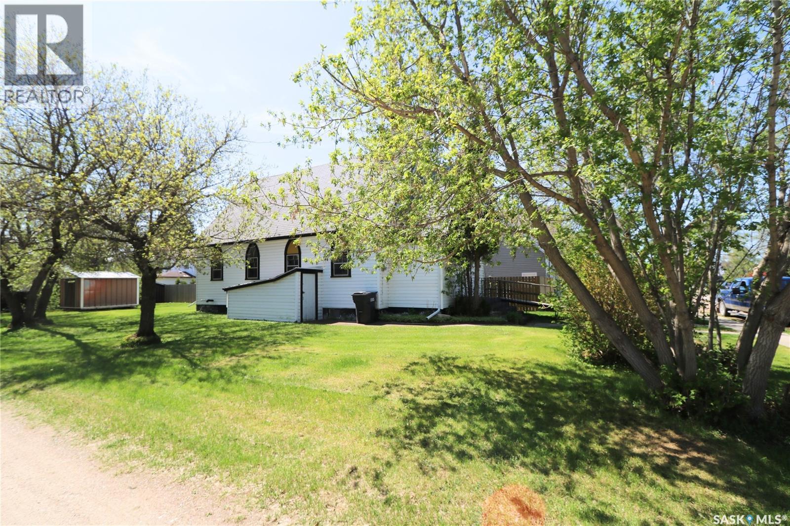 400 commercial STREET - photo 2