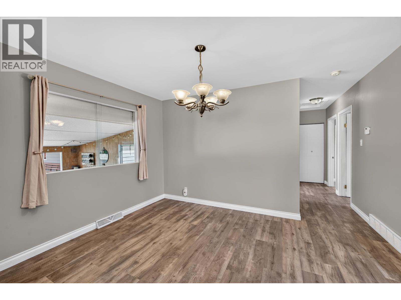 9720 105 AVENUE - 12