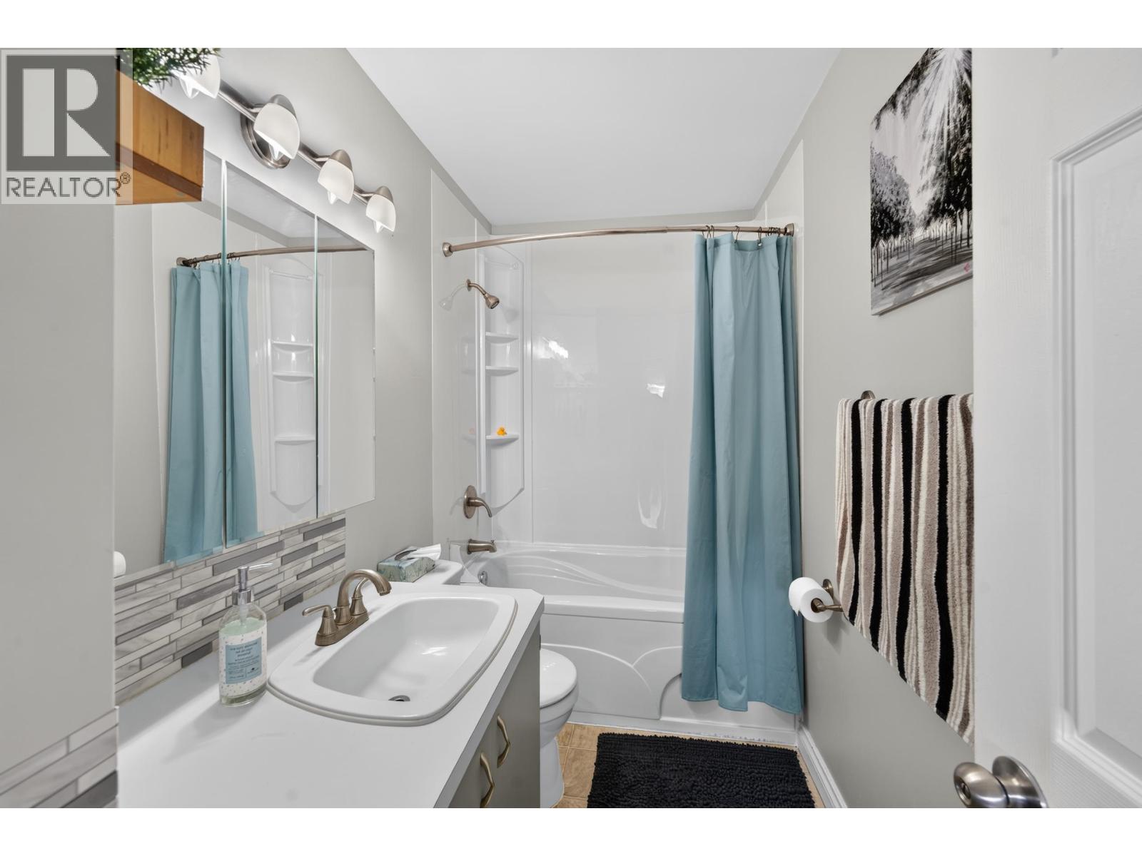 9720 105 AVENUE - 16
