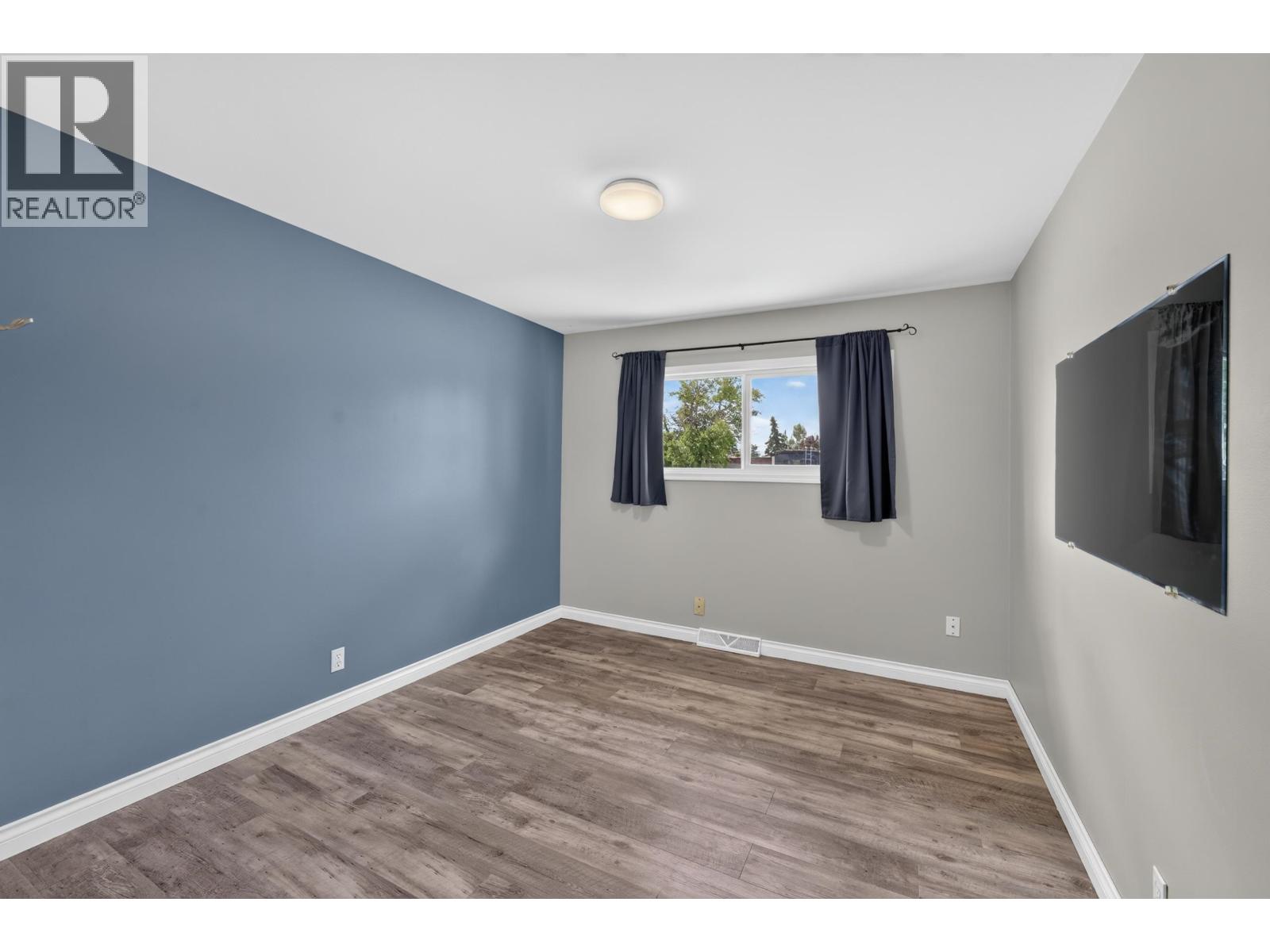9720 105 AVENUE - 17