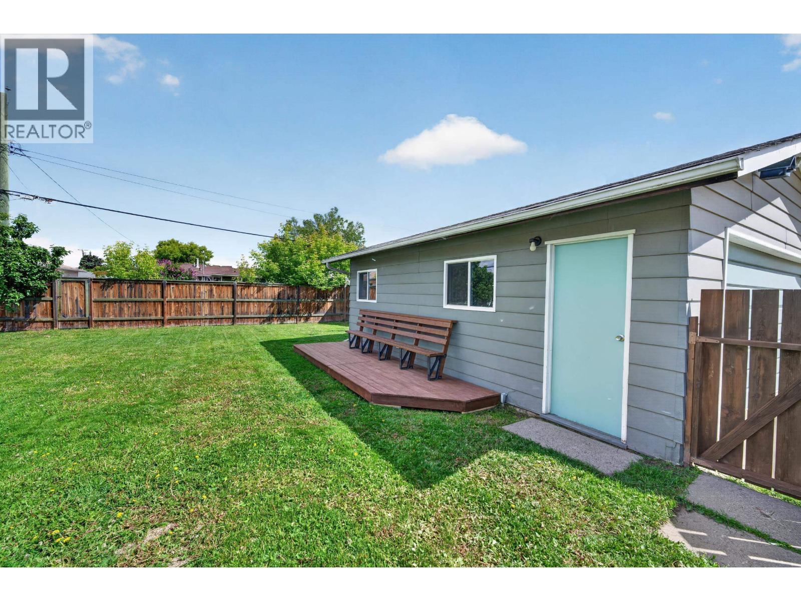 9720 105 AVENUE - 32
