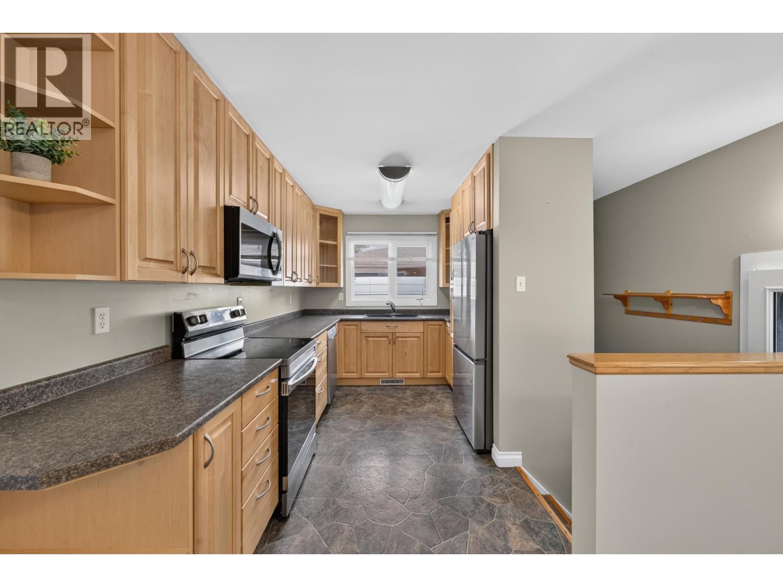 9720 105 AVENUE, Fort St. John