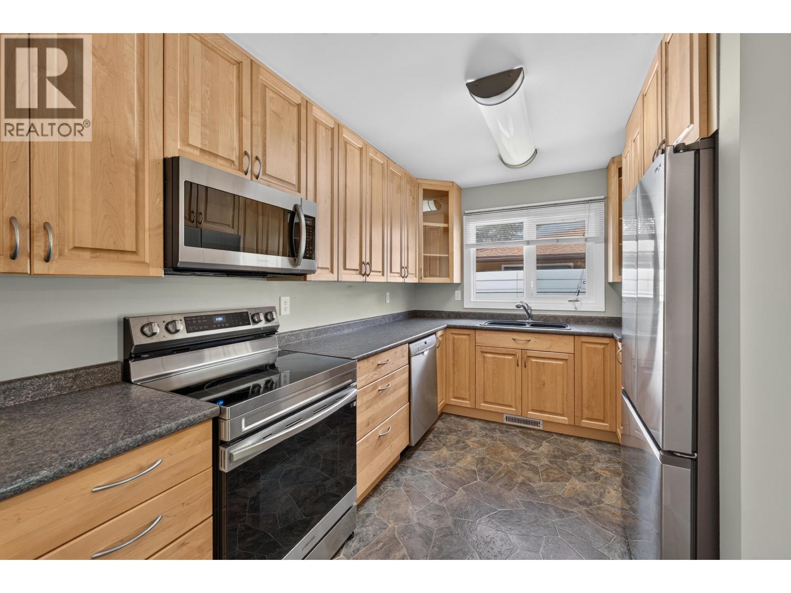 9720 105 AVENUE - 8
