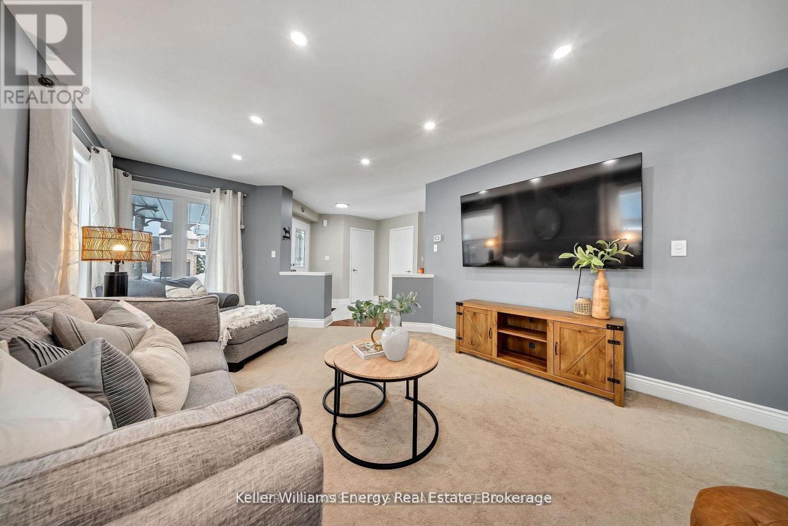 179 WILKINS CRESCENT - 12