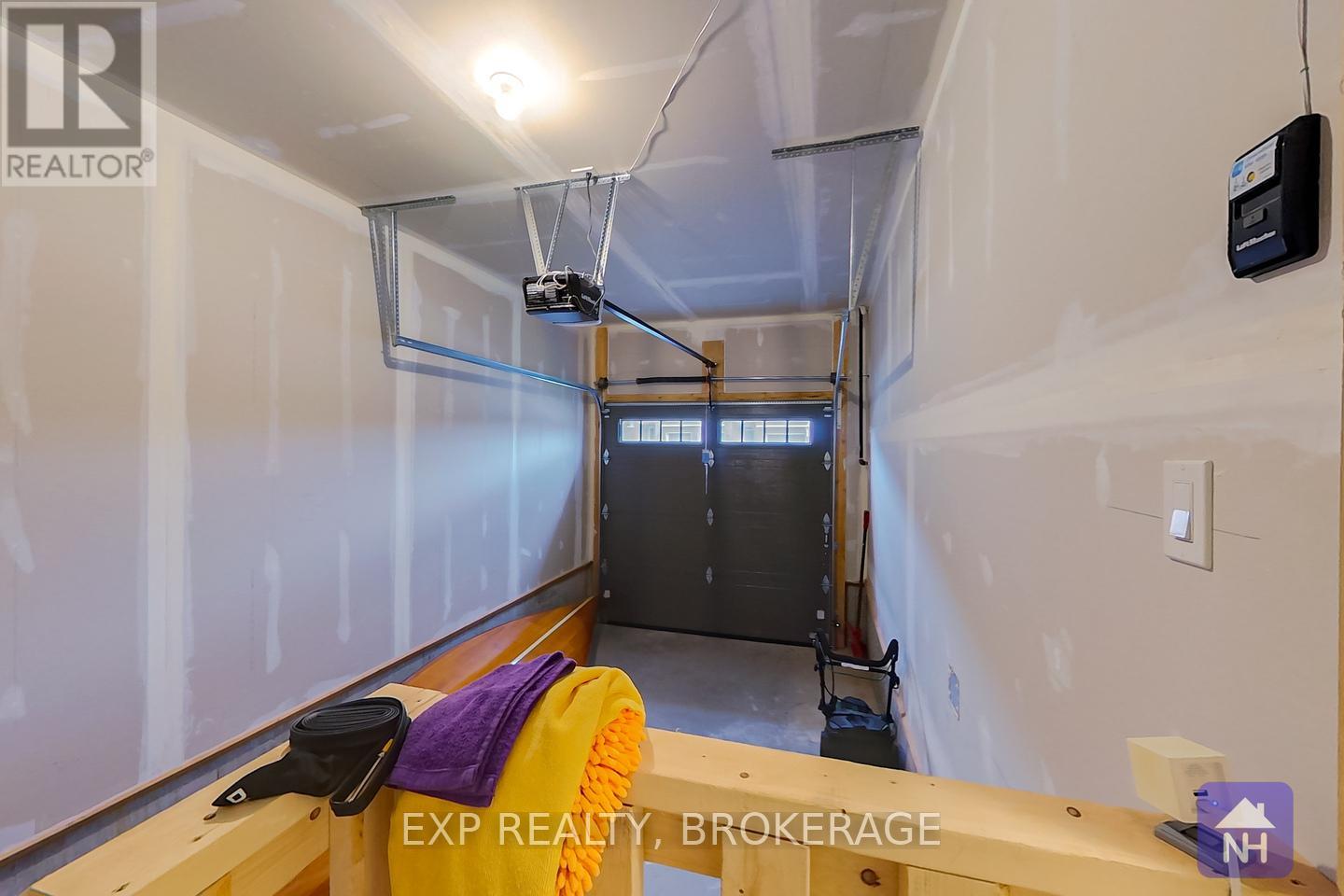 1439 SUMMER STREET - 22